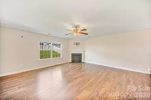 8523 Mansell Ct, Charlotte, NC 28215 - Photo 14