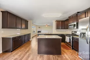 8523 Mansell Ct, Charlotte, NC 28215 - Photo 18