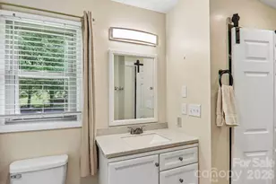 401 Lower Grassy Branch Rd, Asheville, NC 28805 - Photo 14