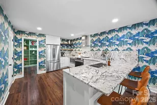 517 Raintree Dr, Matthews, NC 28104 - Photo 16