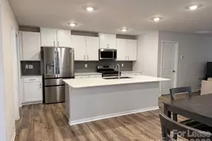 10227 Chatham Run Ln, Charlotte, NC 28262 - Photo 14