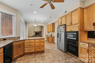 621 Crystal Bay Dr, Denton, NC 27239 - Photo 12