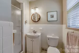 215 Scofield Rd, Charlotte, NC 28209 - Photo 18