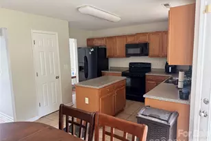5305 Grandover Dr, Gastonia, NC 28054 - Photo 4