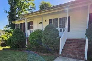 1020 Rosewood Dr, Dallas, NC 28034 - Photo 2