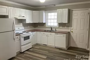 1020 Rosewood Dr, Dallas, NC 28034 - Photo 12