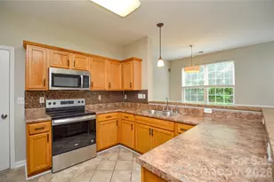16410 Greybriar Forest Ln, Charlotte, NC 28278 - Photo 14