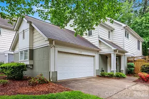 17752 Kings Point Dr, Cornelius, NC 28031 - Photo 1
