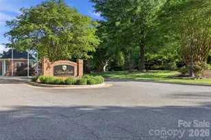 296 Broken Arrow Dr, Statesville, NC 28677 - Photo 1
