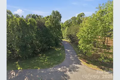 296 Broken Arrow Drive, Statesville, NC 28677 - Photo 2