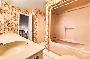 2804 Wimbledon Dr, Gastonia, NC 28056 - Photo 48