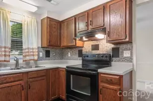 10912 Balbriggan Ct, Charlotte, NC 28262 - Photo 8