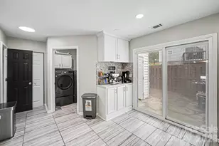 5909 Cougar Ln, Charlotte, NC 28269 - Photo 20