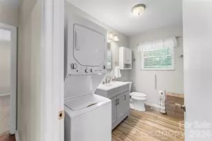 1573 11th St NW, Hickory, NC 28601 - Photo 16