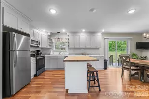 1573 11th St NW, Hickory, NC 28601 - Photo 2
