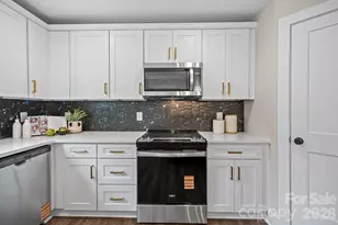 607 N Dixie St, Cherryville, NC 28021 - Photo 6