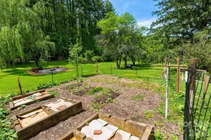 1492 Murray Rd, Canton, NC 28716 - Photo 12