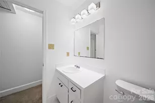 6126 Eagle Peak Dr, Charlotte, NC 28214 - Photo 20
