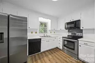 6126 Eagle Peak Dr, Charlotte, NC 28214 - Photo 14