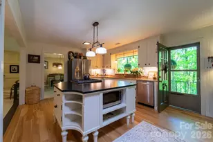 77 Oakwood Ln, Sylva, NC 28779 - Photo 12