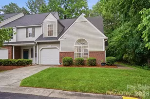 9904 Birch Knoll Ct, Charlotte, NC 28213 - Photo 2