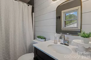 300 Brookmeade Dr, Statesville, NC 28625 - Photo 22