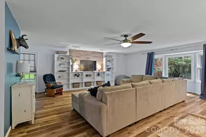 300 Brookmeade Drive, Statesville, NC 28625 - Photo 12