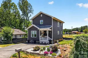100 Victoria Springs Dr, Flat Rock, NC 28731 - Photo 2