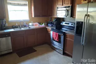 228 Gumtree Dr, Kannapolis, NC 28083 - Photo 4