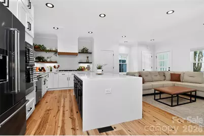 5026 Buckingham Drive, Charlotte, NC 28209 - Photo 18
