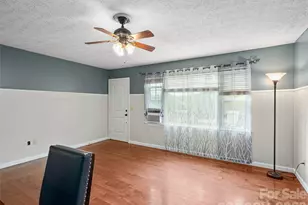 84 Candlelight Cir, Clyde, NC 28721 - Photo 4