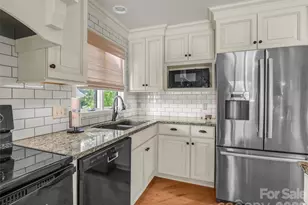 102 White Oak Dr, Hendersonville, NC 28791 - Photo 14