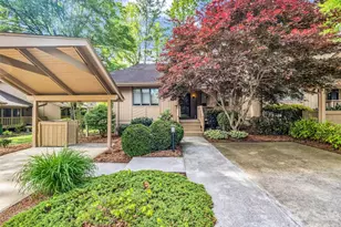 102 White Oak Dr, Hendersonville, NC 28791 - Photo 2