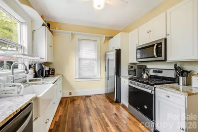107 Courtland Avenue, Asheville, NC 28801 - Photo 12