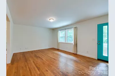 5646 Oak Drive, Charlotte, NC 28216 - Photo 8