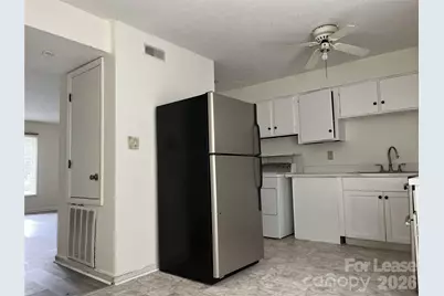 1911 Smoke Ridge Court #5, Charlotte, NC 28210 - Photo 4