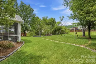 322 Wildbriar Rd, Fletcher, NC 28732 - Photo 38