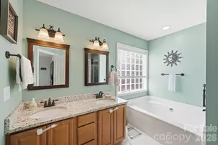 322 Wildbriar Rd, Fletcher, NC 28732 - Photo 24