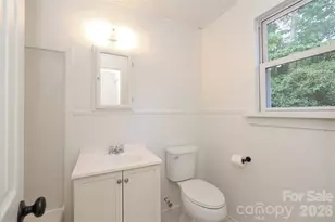 515 Wakefield Dr, Charlotte, NC 28209 - Photo 14