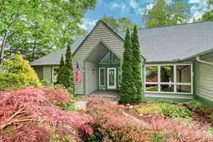 133 Forest View Dr, Flat Rock, NC 28731 - Photo 2