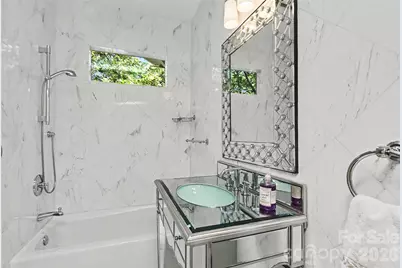 321 Circle Avenue, Charlotte, NC 28207 - Photo 26