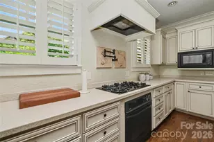 321 Circle Ave, Charlotte, NC 28207 - Photo 30