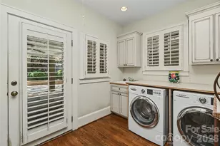 321 Circle Ave, Charlotte, NC 28207 - Photo 32