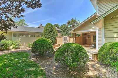 321 Circle Avenue, Charlotte, NC 28207 - Photo 46