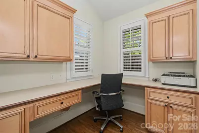 321 Circle Avenue, Charlotte, NC 28207 - Photo 12