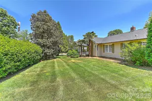 321 Circle Ave, Charlotte, NC 28207 - Photo 48