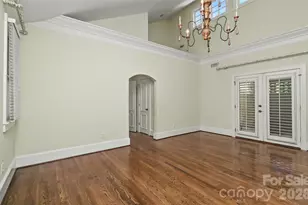 321 Circle Ave, Charlotte, NC 28207 - Photo 10