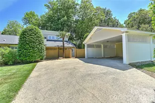 321 Circle Ave, Charlotte, NC 28207 - Photo 16