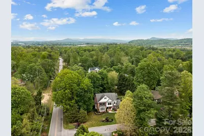 103 Berry Hill Drive #10, Hendersonville, NC 28791 - Photo 4