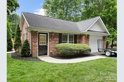 103 Berry Hill Drive #10, Hendersonville, NC 28791 - Photo 12